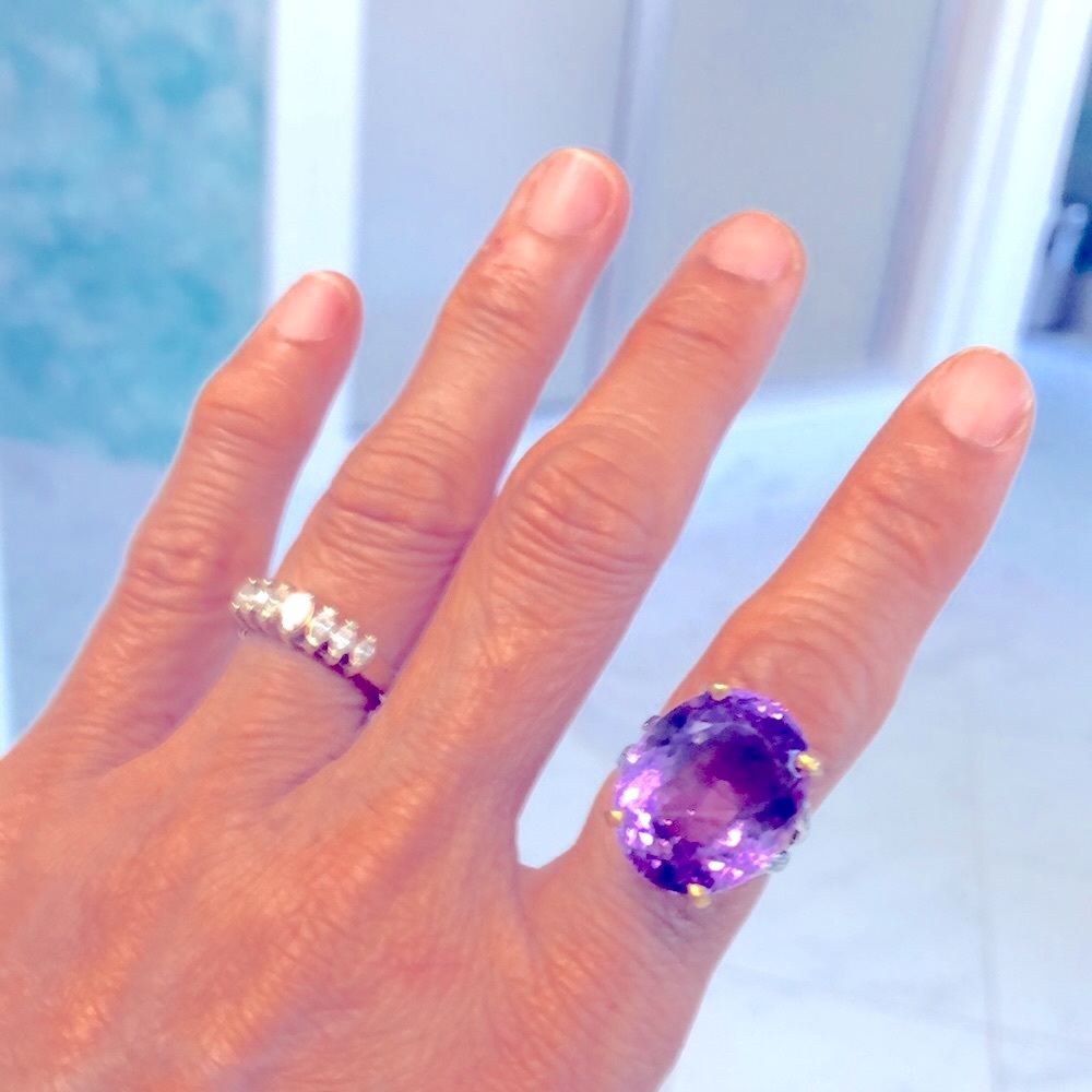 Elegant Purple Gemstone Ring - Picture 6 of 6